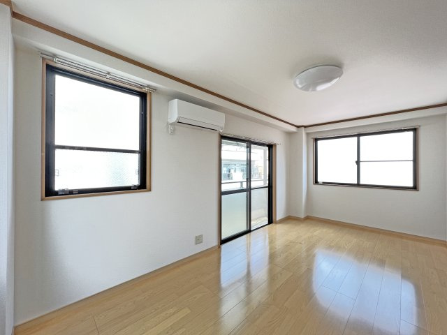 アメニティ南小岩の洋室