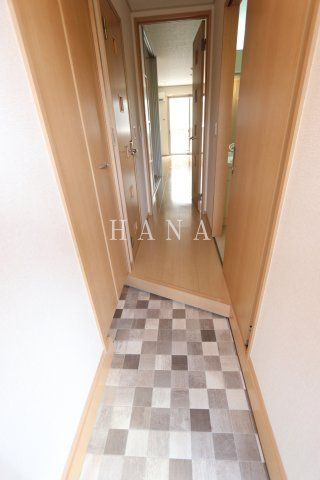 サンヴィレッジ中河原の玄関