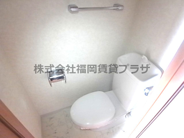 ラフォーレ西公園　10階のトイレ|別号室のものになります。現状優先になります。