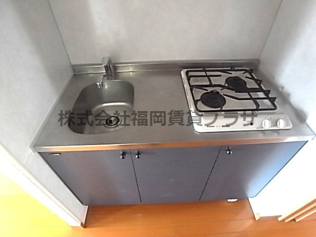 ラフォーレ西公園　10階のキッチン|別号室のものになります。現状優先になります。