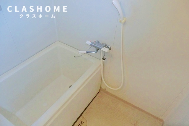 グリーンハイツ一ッ木東の浴室|同物件の別部屋になります。