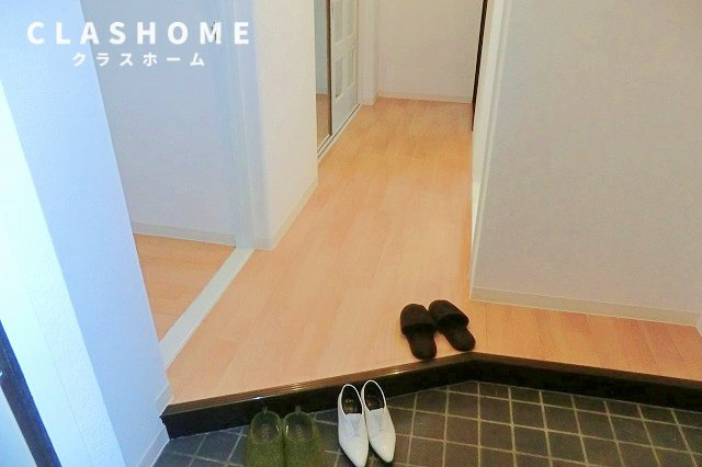 グリーンハイツ一ッ木東の玄関|同物件の別部屋になります。