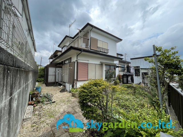 秦野市千村　中古戸建の外観