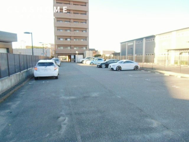 アーバンヒルズ　　　刈谷市の賃貸ならクラスホーム刈谷店の駐車場