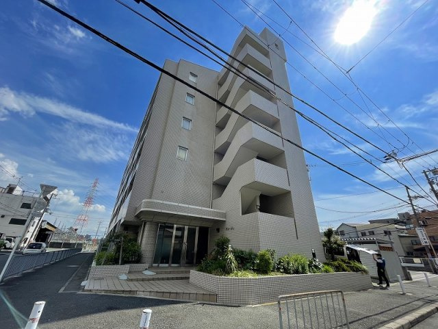 クレージュの外観