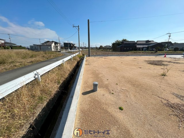 三潴町壱町原3区画分譲地の外観