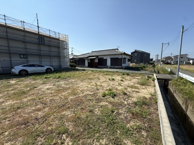 三潴町壱町原3区画分譲地の外観