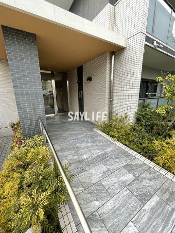 LaVerde長田のエントランス