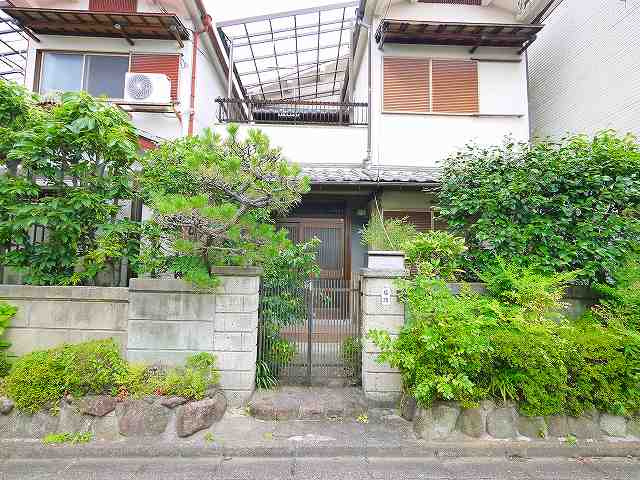 奈良市紀寺町一戸建ての外観