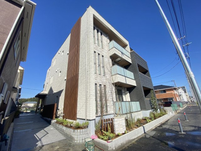 【外観】 | グランツルーエ港北【SHM】 | 積水ハウス施工の賃貸住宅シャーメゾン♪2023年11月完成の新築3階建てマンション♪