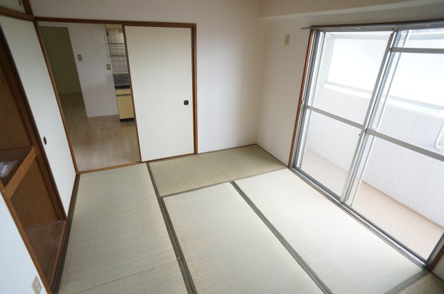 ソレイユ山本の和室