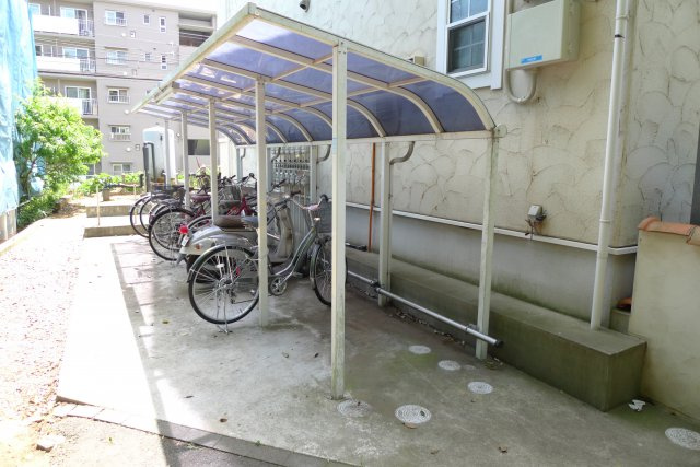 メルローズプレイスⅡのその他共用部分|自転車置き場です