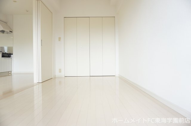 熊本市中央区新屋敷１丁目の賃貸マンションの洋室
