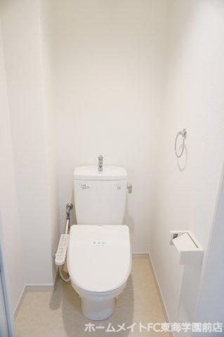 熊本市中央区新屋敷１丁目の賃貸マンションのトイレ