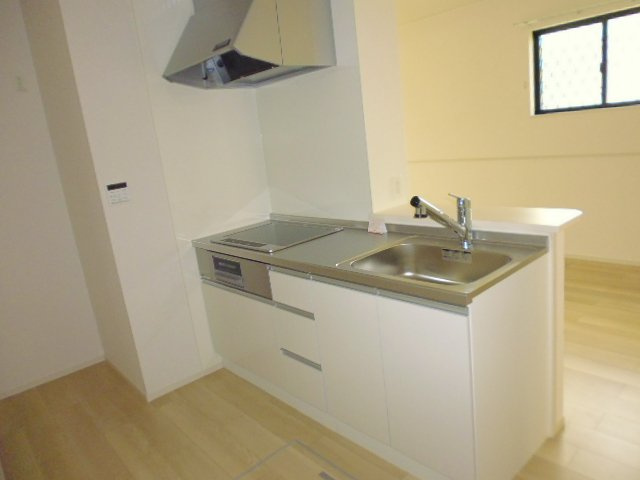 ボヌールＢのキッチン|システムキッチン