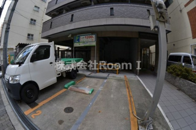 【駐車場】 | ハイツ・ドアーン | 駐車場があるので、車を買う予定の方も安心です