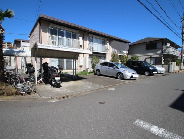 パークサイドハウスＡの駐車場
