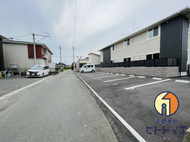 カーサ八女の駐車場