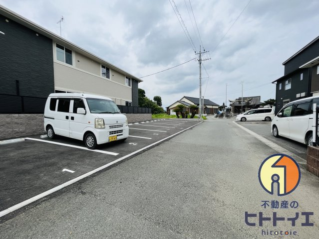 カーサ八女の駐車場