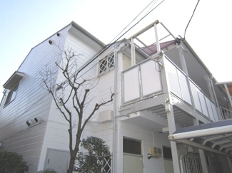 【外観】 | 複数路線利用可能な立地です☆