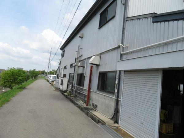 岩出市吉田　工場の外観