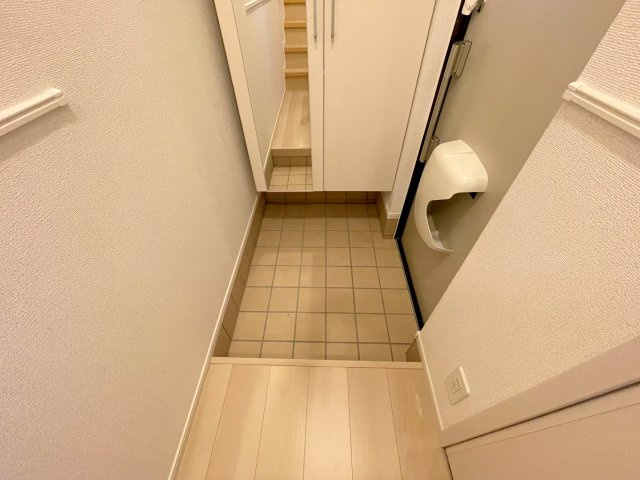 【玄関】 | レジオンス阪杉