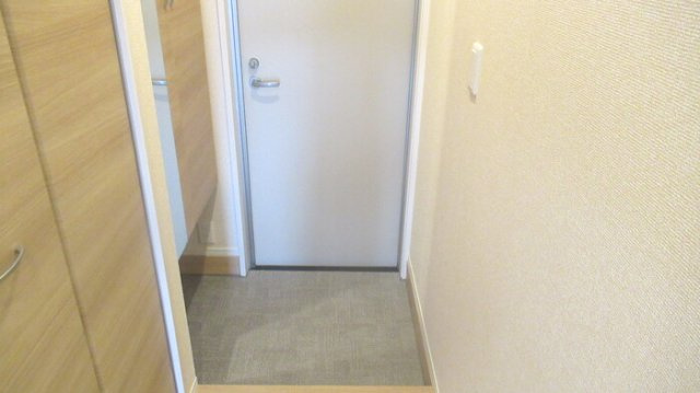 アテリア参番館の玄関