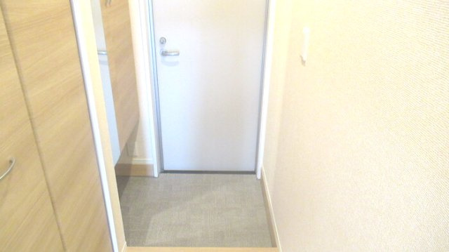 アテリア参番館の玄関