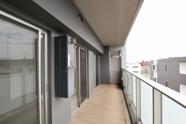 ALFACIO　REVARC　7階のバルコニー|別号室です。現状優先です。