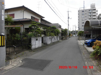 【前面道路含む現地写真】