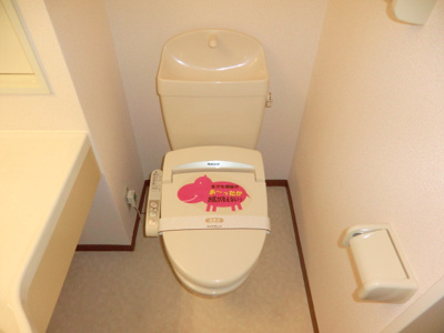 【トイレ】 | サンクレール志紀 | 落ち着いた色調のトイレです