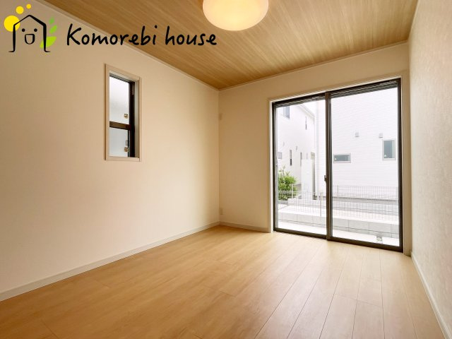 上尾市向山2丁目　ファミーユ　P号棟の洋室|使い勝手のいい洋室です