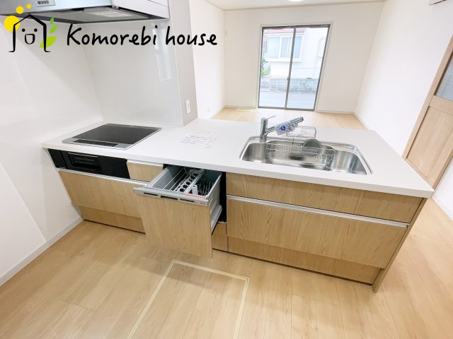 上尾市向山2丁目　ファミーユ　P号棟のキッチン|きれいなキッチンです