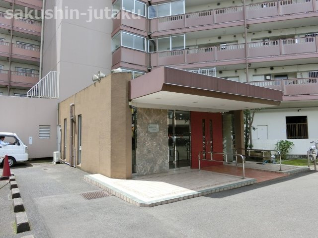 京成サンコーポ八千代台　W棟のエントランス