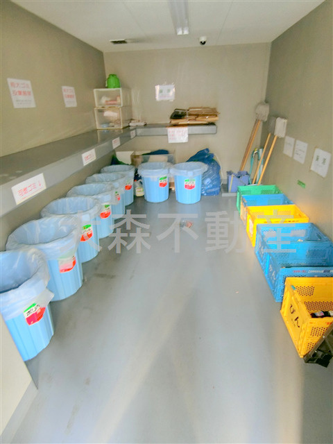 ルーブル品川南大井弐番館のその他共用部分|ゴミ捨て場　いつでも捨てられる便利なタイプ！