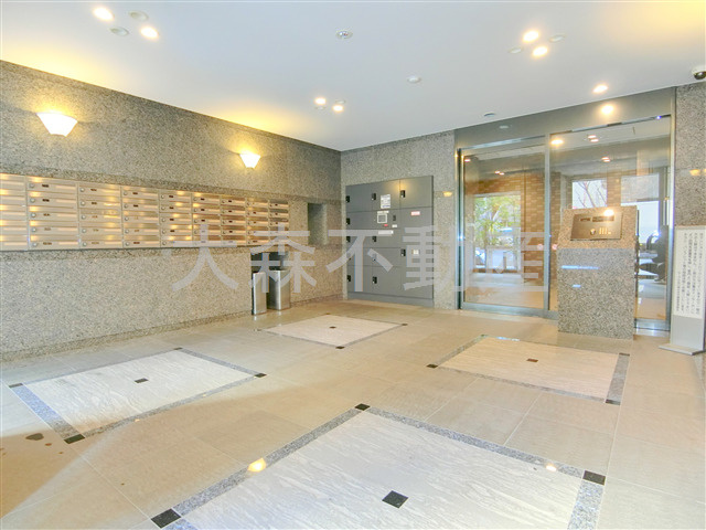 ルーブル品川南大井弐番館のエントランス|防犯カメラTVモニター付オートロック宅配BOXメールBOX　エントランス