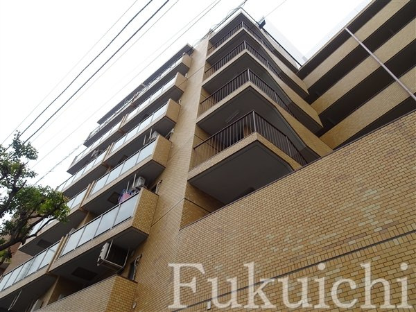 エクセル柿の木坂の外観