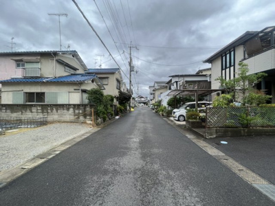 【前面道路含む現地写真】 | 城陽市富野西垣内　新築戸建