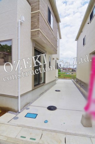 2号棟　越谷市袋山新築戸建て～全9棟～の駐車場