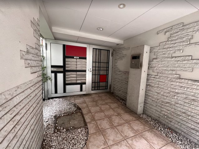 【エントランス】