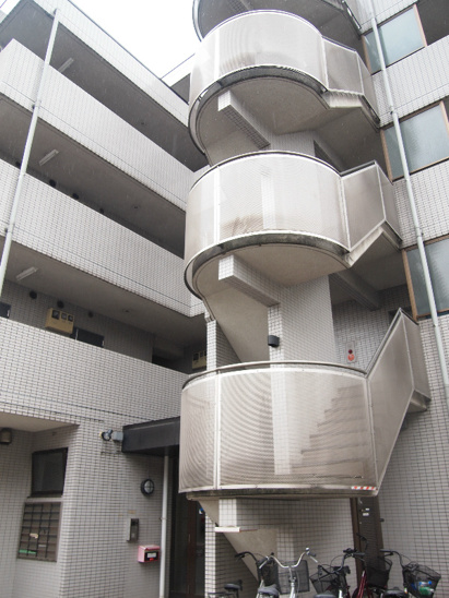 【エントランス】エルウイング板橋本町 