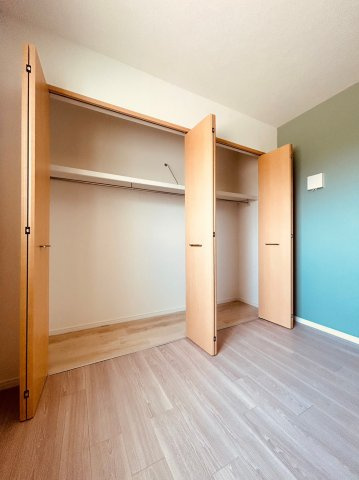 S Apt.玉津町の収納