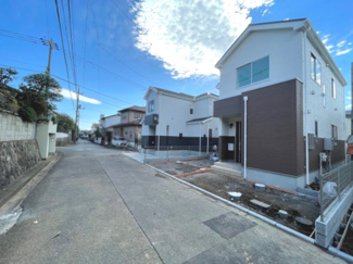 【前面道路含む現地写真】 | 東側前面道路
