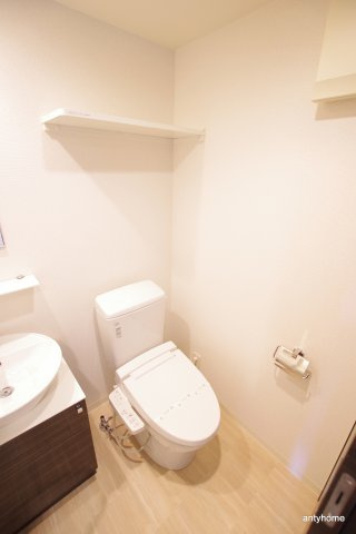 エスリード江坂江の木町　仲介手数料無料のトイレ
