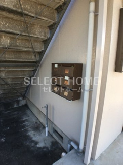 【エントランス】 | 建物の内部です