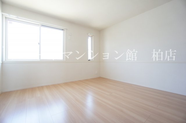 BLESSHOUSE柏西町Dの洋室