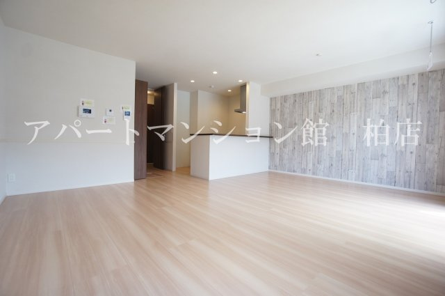 BLESSHOUSE柏西町Dの居間・リビング