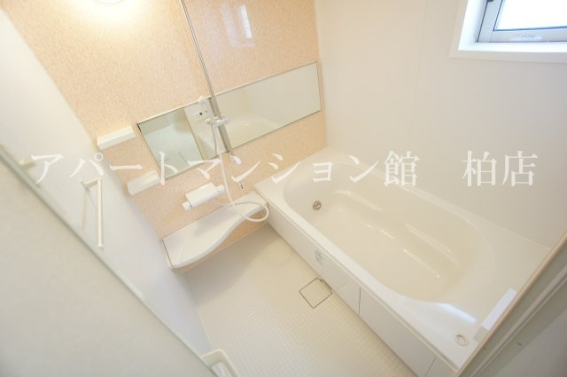 BLESSHOUSE柏西町Dの浴室