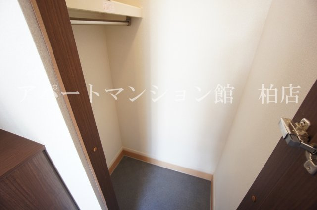 BLESSHOUSE柏西町Dの収納