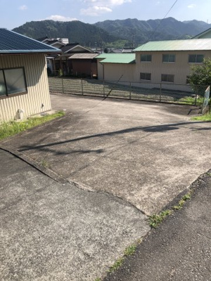 【その他】 | 柏原町南多田売土地 | 私道部分です